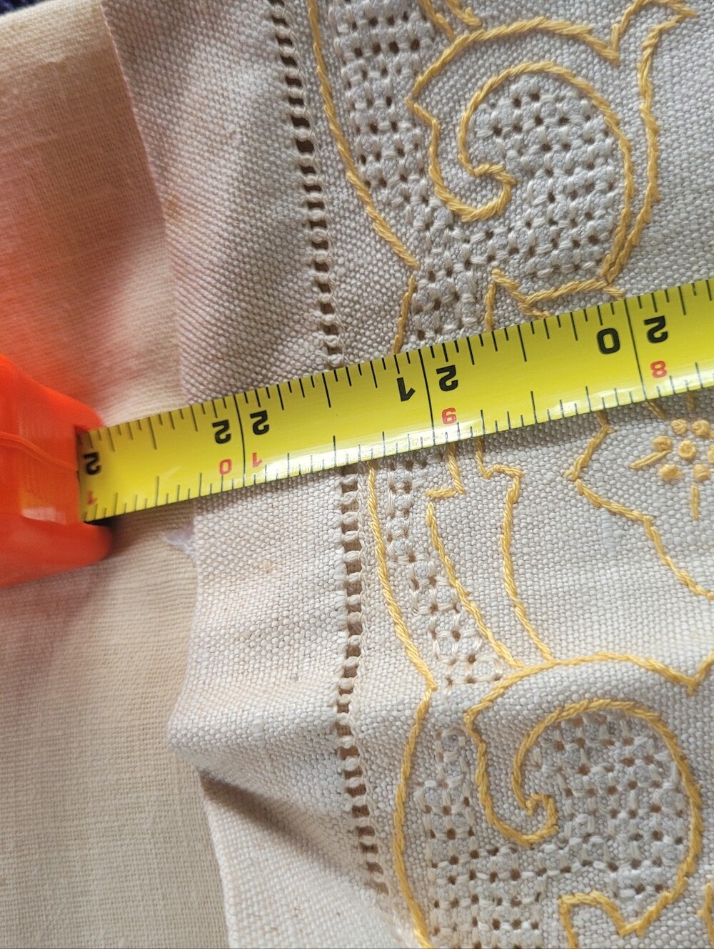 Source Unknown Cream and Blue Vintage Embroidered Table Linens Lot - Picture 12 of 12